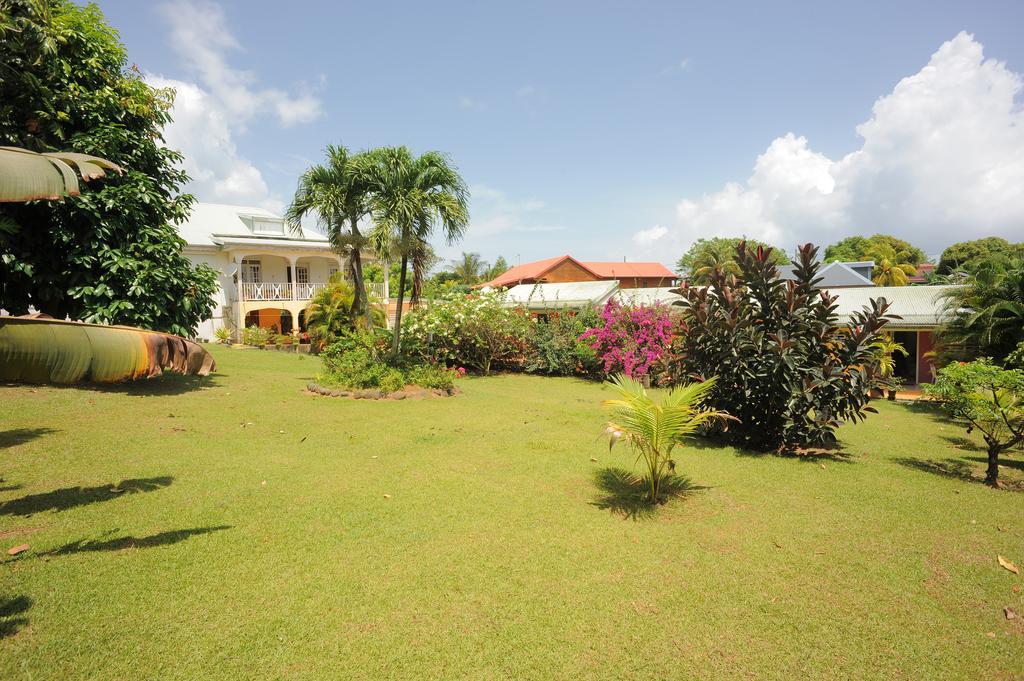 Au Domaine Des Bougainvilliers Villa Sainte-Rose Eksteriør bilde